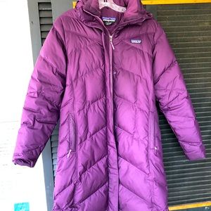 Patagonia womens large down parka